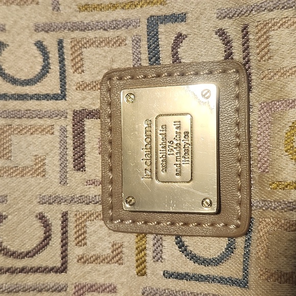 Liz Claiborne brand purse - Picture 2 of 7